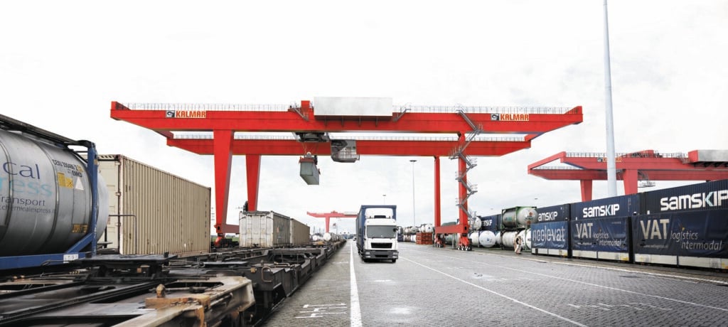 Kalmar RMG at rail terminal Kalmar RMG at rail terminal
