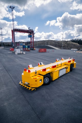 Kalmar TCC AGV -7 (1).jpg Kalmar TCC AGV -7 (1).jpg