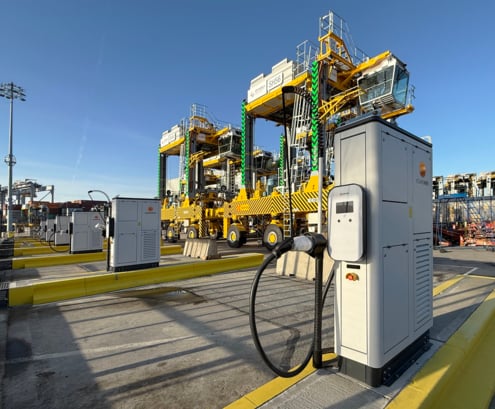 Megawatt-Ladesystem bei LGW (2) Megawatt-Ladesystem bei LGW (2)
