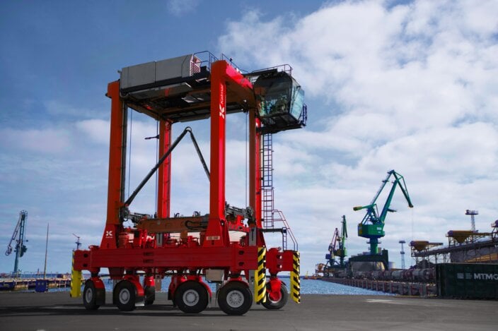 Kalmar Straddle Carrier
