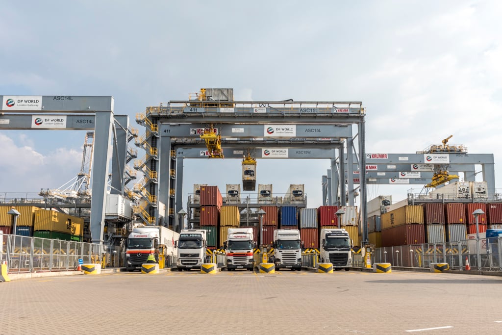 Kalmar ASCs at DP World London Gateway Kalmar ASCs at DP World London Gateway