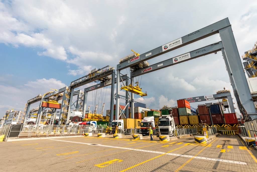 Kalmar ASCs at DP World London Gateway Kalmar ASCs at DP World London Gateway